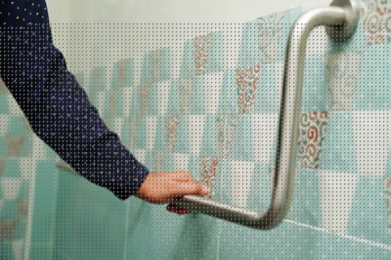 Support Bar Installation